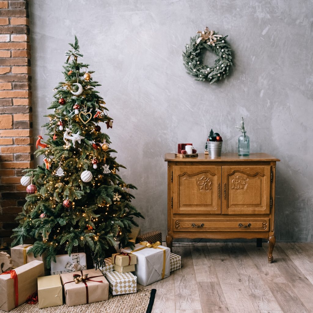 Descubra como guardar a decoração de Natal da melhor forma - Blog Astra